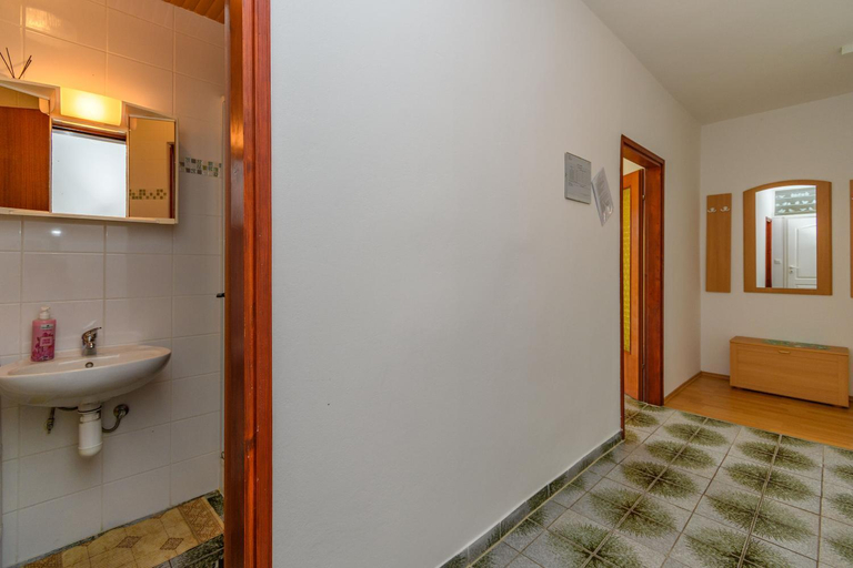 Bathroom 3, Apartments Tomy, Medulin