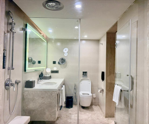 Others 5, J J Plaza JHV Cantonment Varanasi, Varanasi