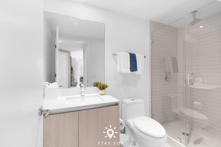 Bathroom 5, Stunning Views 2BR Amazing Pools, Broward