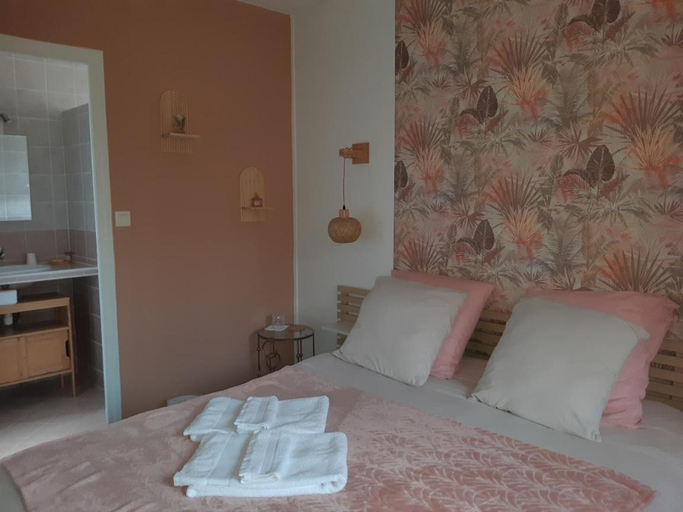 Bedroom 2, KERJEANNE, Rhône