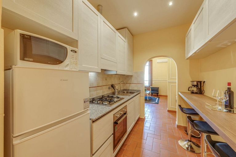 Others 3, Sunflower Suite by MMega, Florence