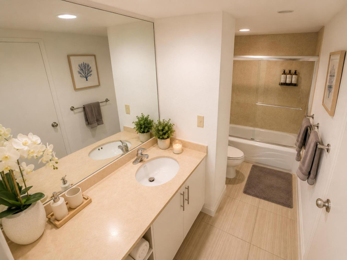 Bathroom 4, Oceanfront Condo - Ocean Views, Pool, Gym Hollywood Beach, Broward