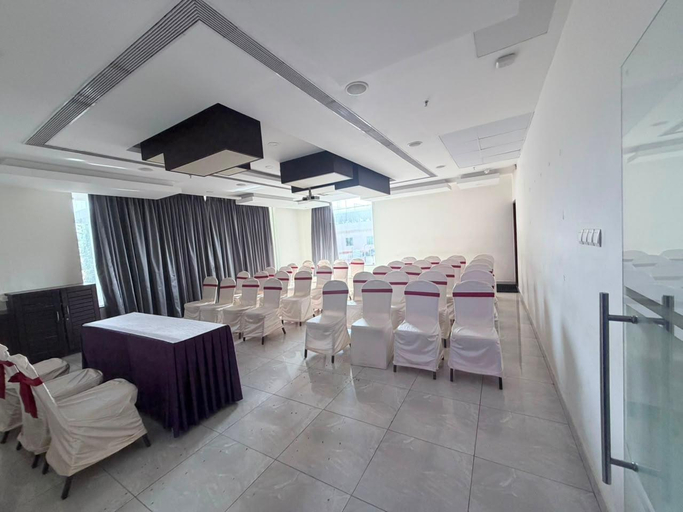 Bedroom, Hotel Lance International - Luxury Hotel, Kanniyakumari
