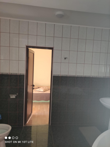 Bathroom 3, Casa Rosa, Livadia
