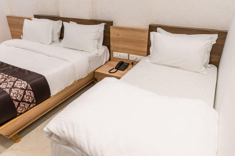 Bedroom 2, Meridian Hotel and Banquet, Surat