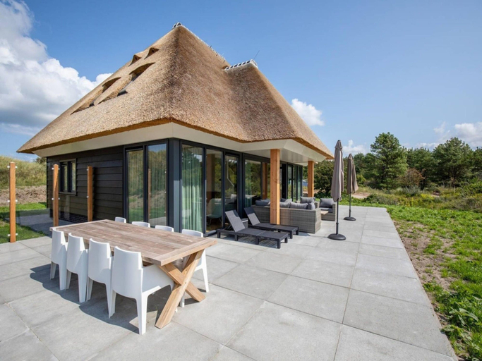 Others 2, Luxury Dune Villa With Sauna for 8 in Ameland, Ameland