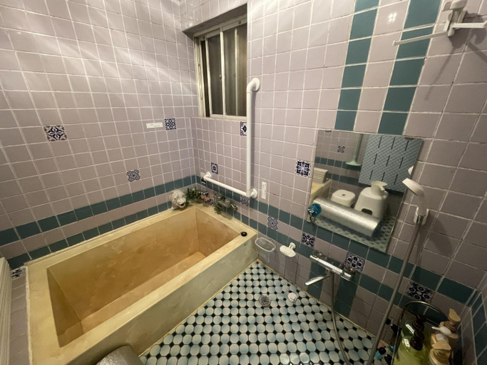 Bathroom 3, Pension Knossos, Higashiizu