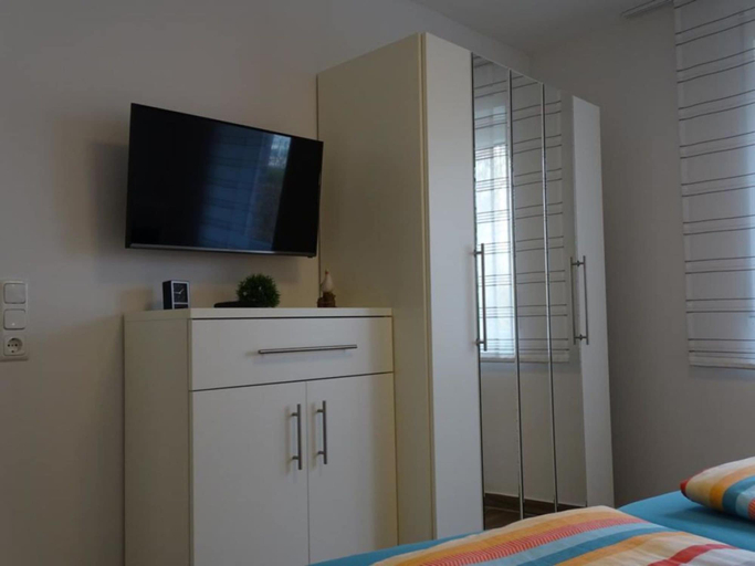 Others 5, Holiday Apartment With 2 Bedrooms, Aurich