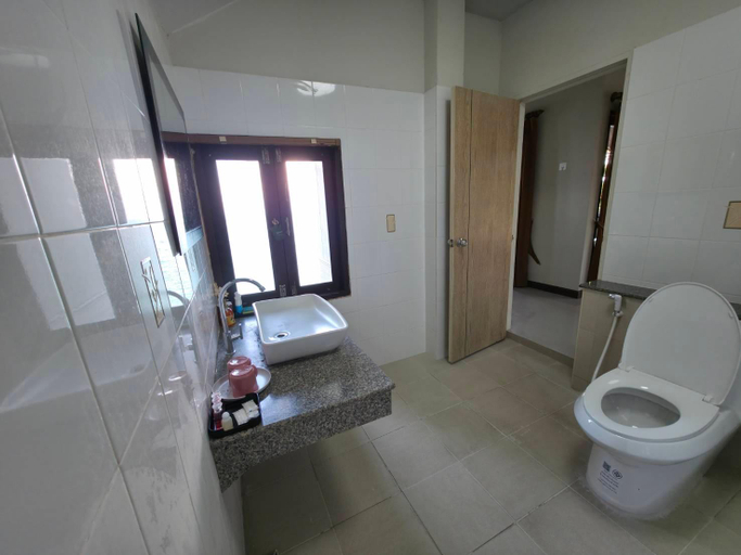 Bathroom 2, Coral Cove Resort, Ko Samui