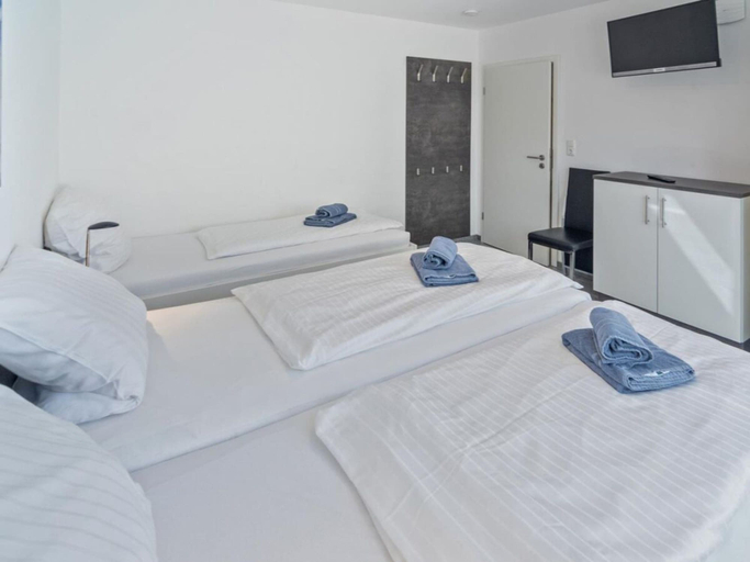 Others 5, Holiday Apartment With 1 Bedroom, Wittmund