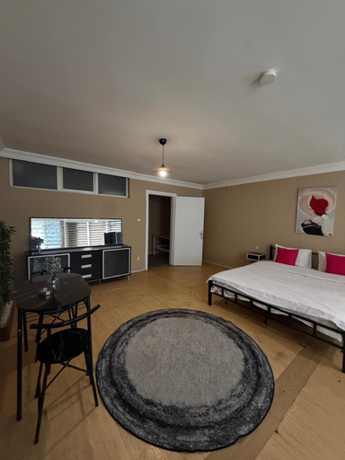 Others 2, Cozy 1-bedroom Apartment in Pendik, Türkiye, Pendik