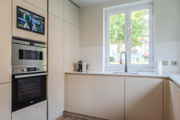 Others 4, Liiiving in Porto - Foz Garden House 3 bdr, Porto