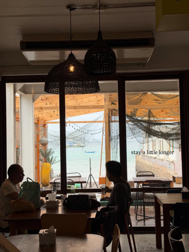 Food & Drinks 5, Arthit Resort Koh larn, Pattaya