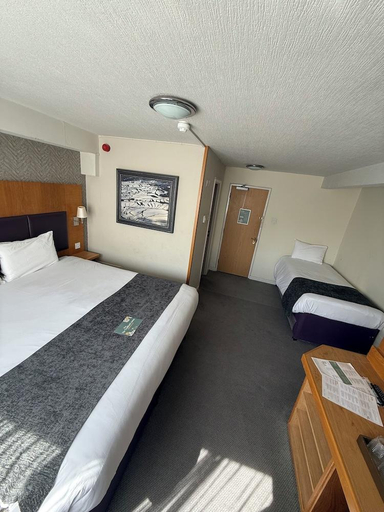 Bedroom 2, The De Trafford by Good Night Inns, Cheshire East