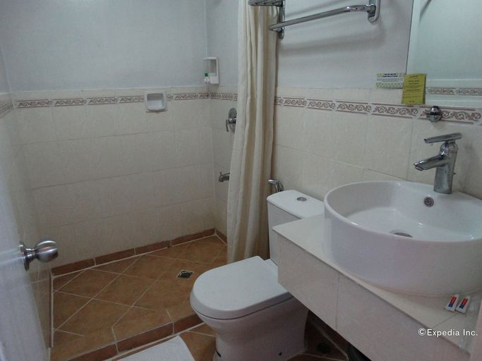 Bathroom 5, COMFY INN MANILA - KALAW, Manila City