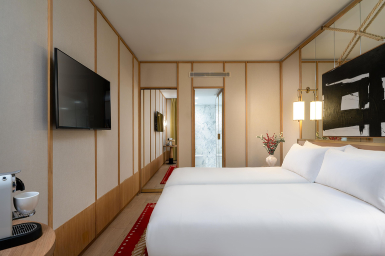 Bedroom 3, Le Belgrand Hotel Paris Champs Elysees, Tapestry by Hilton, Paris