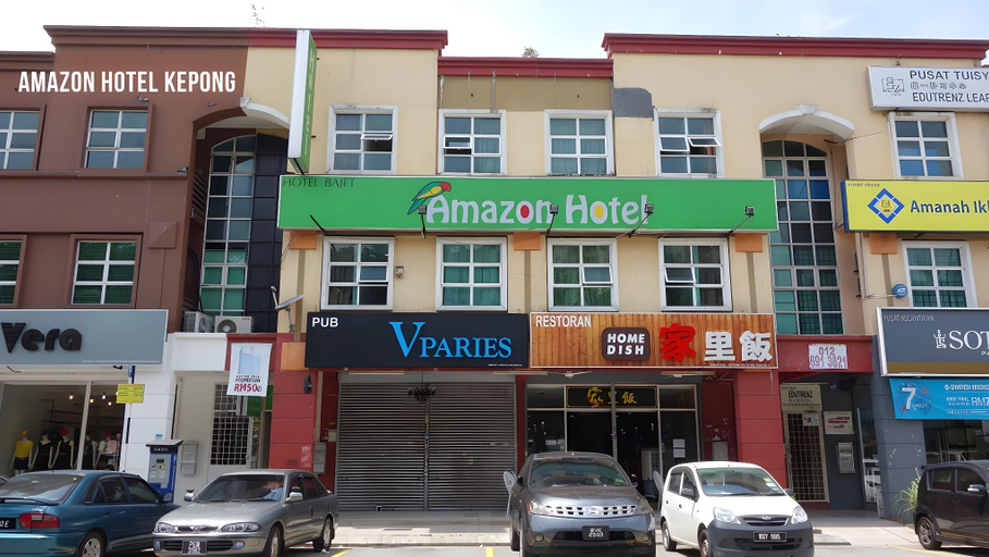 Exterior & Views