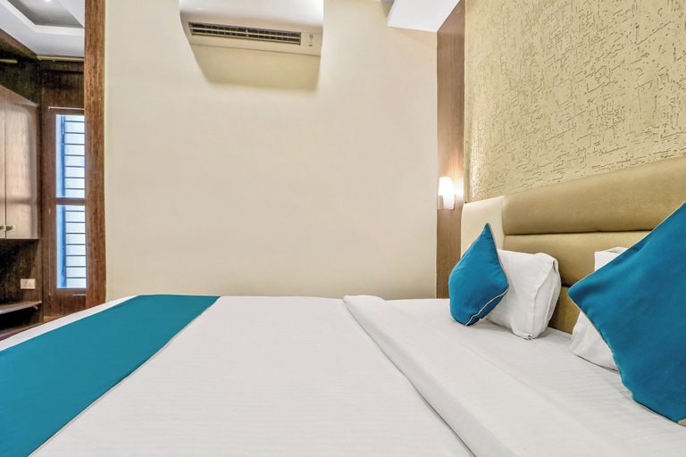 Others 4, Hotel O Park Circus Near Birla Mandir, Kolkata