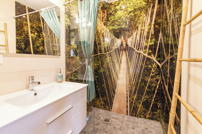 Bathroom 3, L'Atelier de Claire, Puy-de-Dôme
