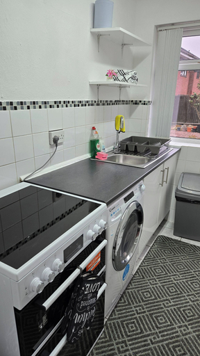 Others 5, A Cozy 2 Bedroom Apartment Close to NEC & Airport, Birmingham