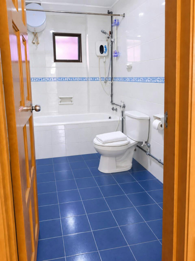 Bathroom, Marina Court  Homestay  KK, Kota Kinabalu