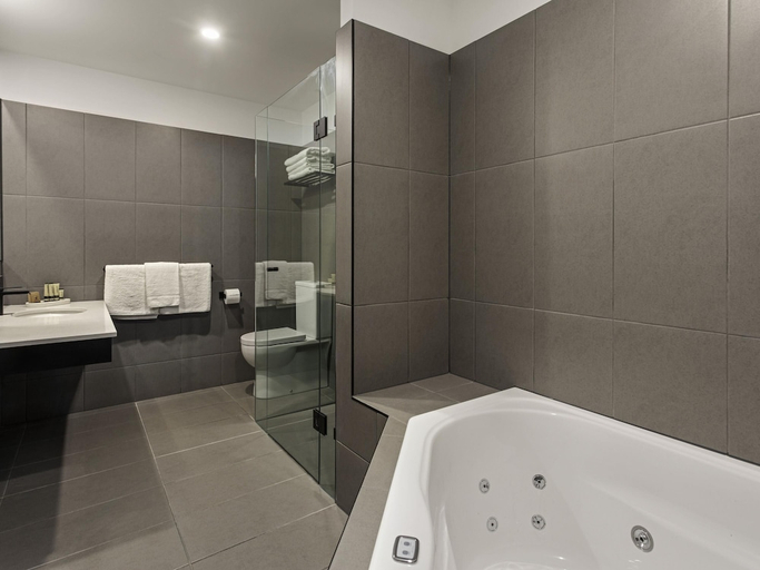 Bathroom 5, Mantra Traralgon, Latrobe - Traralgon