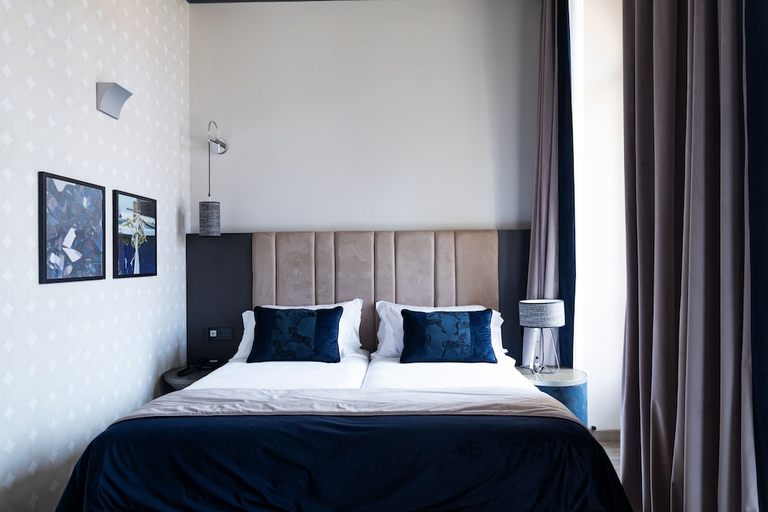 Bedroom 3, Amadomus Luxury suites, Napoli