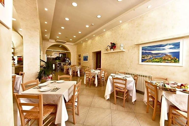 Food & Drinks 5, Albergo Atlantic, Napoli