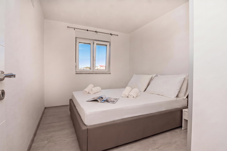 Bedroom 4, Pool & Garden Apartment Bakija 2, Pakoštane