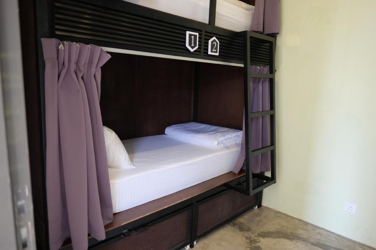 Bedroom 4, Sleep Here Hostel, Malacca City