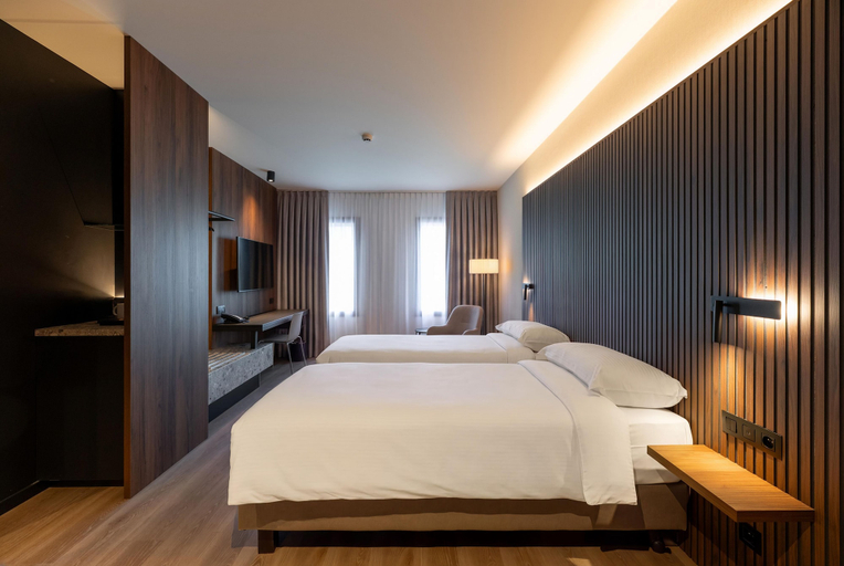 Bedroom 5, Park Inn by Radisson Liege Airport, Liège