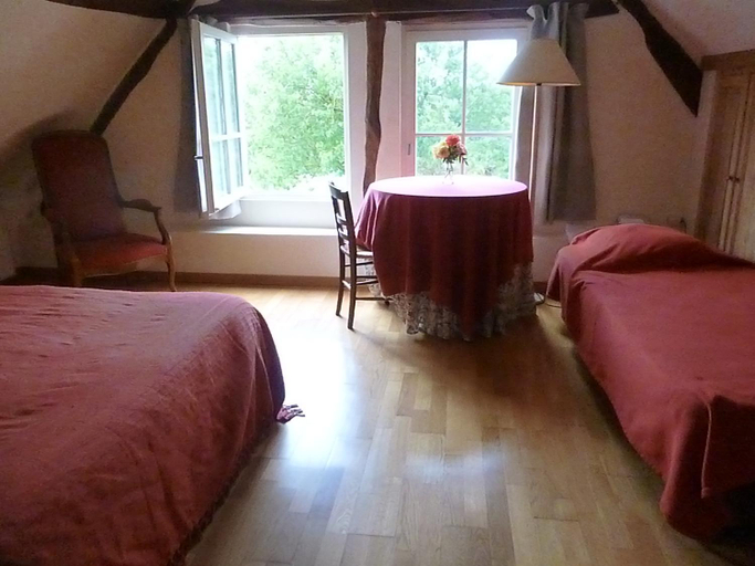Bedroom 3, La Sauleraie, Eure-et-Loir