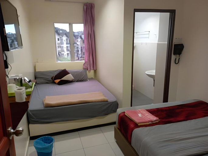 Bedroom 2, CH Budget Hotel, Cameron Highlands