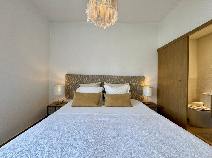 Others 2, Vilamoura Downtown 3 With Pool by Homing, Loulé