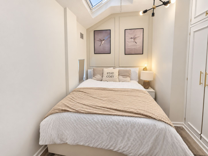 Others 3, 1-bed Apartment in Manchester City Center, Manchester