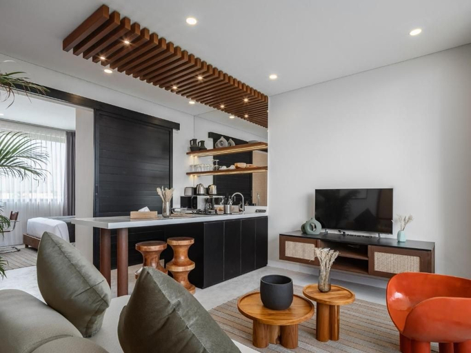 Others 3, AKA Seseh Living, Badung