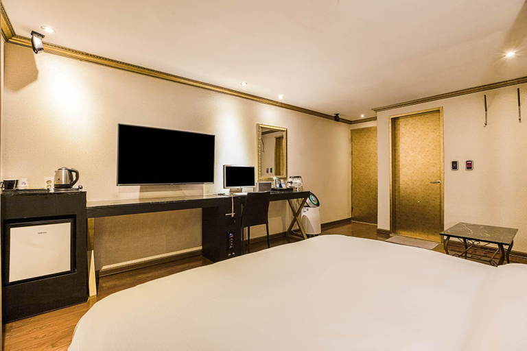 Bedroom 2, Luce Hotel, Guro