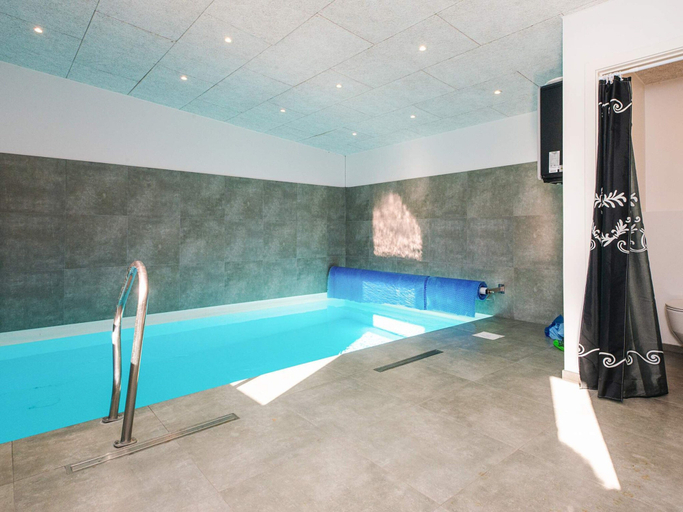 Others 4, 4 Star Holiday Home in Ebeltoft, Syddjurs