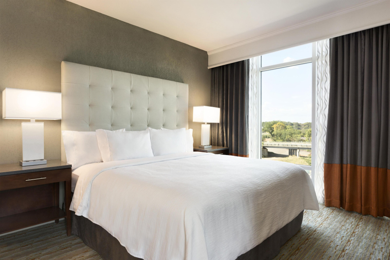 Bedroom 3, Embassy Suites by Hilton Greenville Downtown Riverplace, Greenville