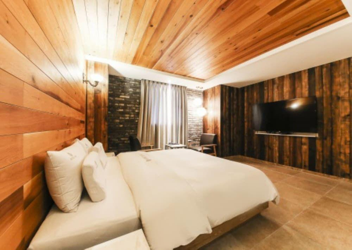 Bedroom 3, Luce Hotel, Guro