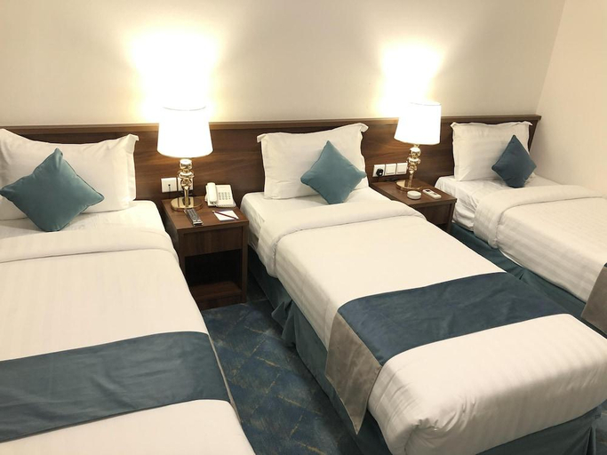 Bedroom 4, Jar Al Habib Hotel, Al Madinah Al Munawwarah