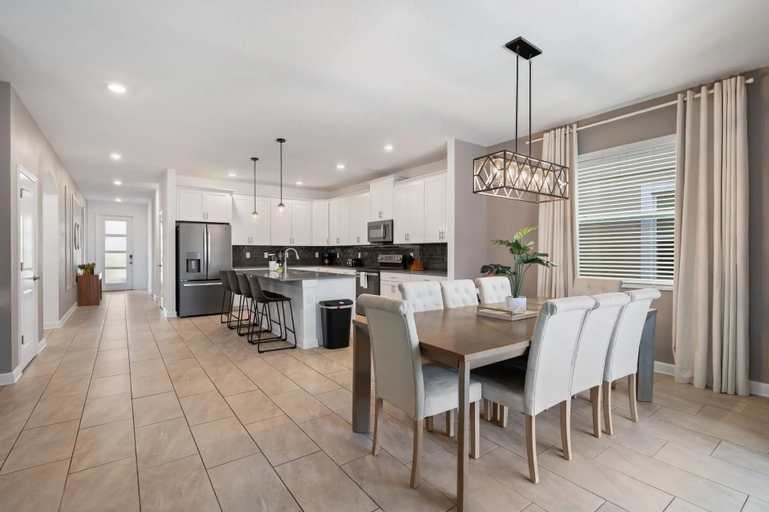 Others 5, Luxury & Fun: 6-bedroom Home in Champions Gate, Osceola
