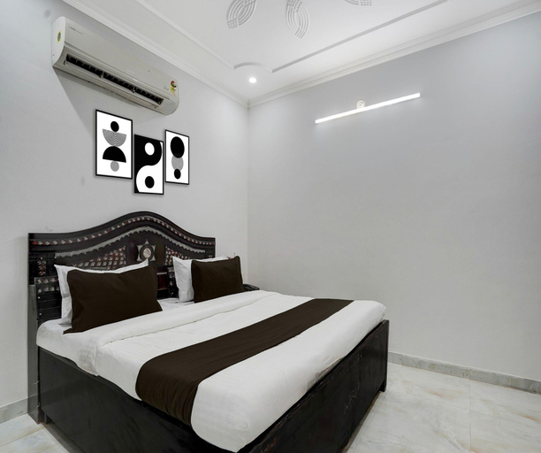 Others 3, Deluxe Townhouse Huda Market, Gurgaon