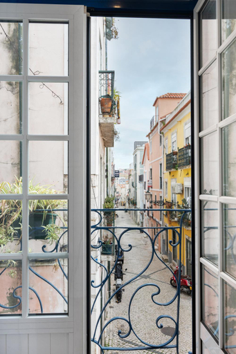 Others 5, Santos Stay by Madrabica, Lisbon