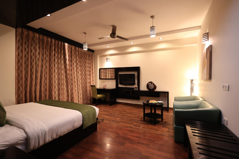 Bedroom 2, Trevon Inn Gurugram, Gurgaon