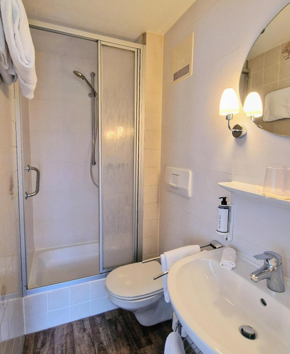 Bathroom 4, Flexibel Wohnen - BnoB, Ostallgäu