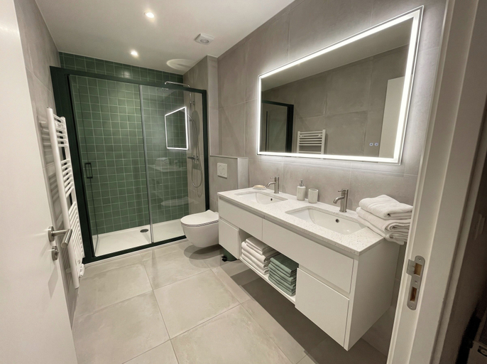 Others 4, The Emerald Penthouses, Portimão