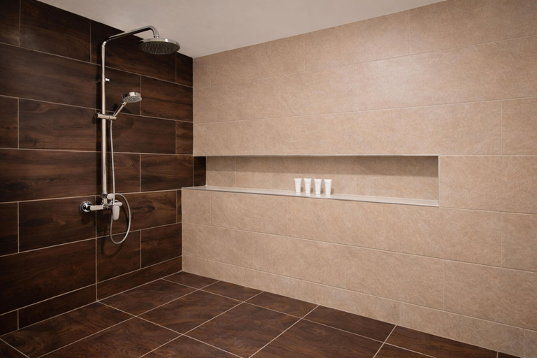 Bathroom 5, DoubleTree by Hilton Nairobi Hurlingham, Kibra