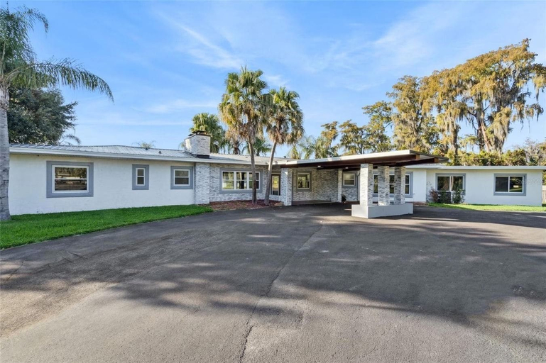 Others 2, 4BR Lakefront Home w/ Dock & Private Views, Orange