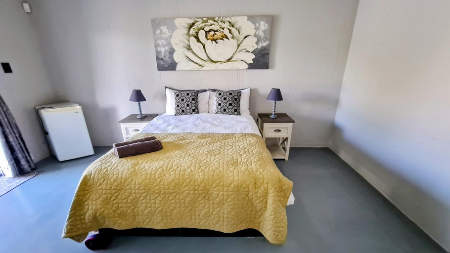 Bedroom 2, Kaleaba House on the Riverside, Fezile Dabi